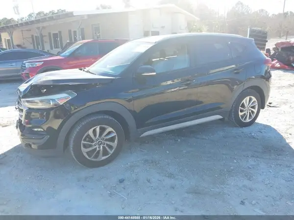 KM8J3CA44HU479361 2017 HYUNDAI TUCSON - Image 2