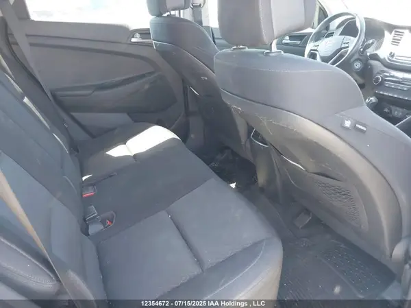 KM8J3CA44HU486455 2017 HYUNDAI TUCSON - Image 8