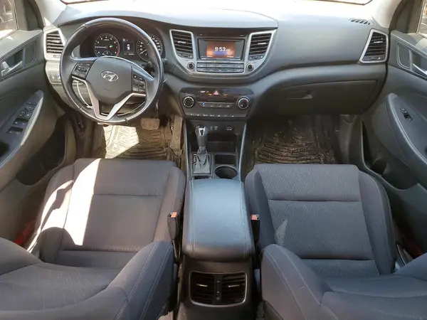 KM8J3CA44HU489985 2017 HYUNDAI TUCSON - Image 8