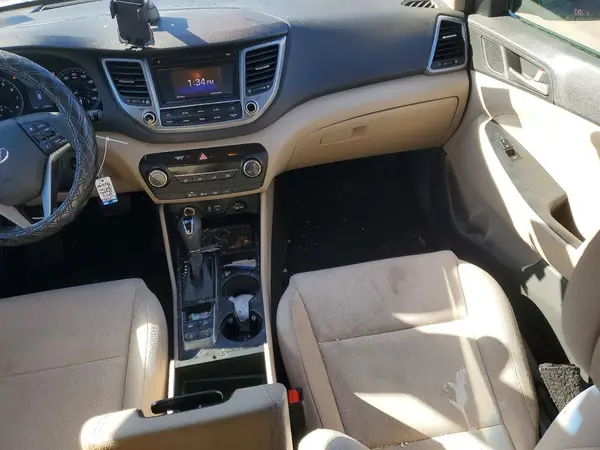 KM8J3CA44HU502086 2017 HYUNDAI TUCSON - Image 8