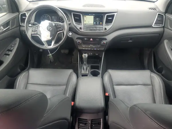 KM8J3CA44HU510883 2017 HYUNDAI TUCSON - Image 8