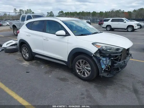 KM8J3CA44HU511581 2017 HYUNDAI TUCSON - Image 1