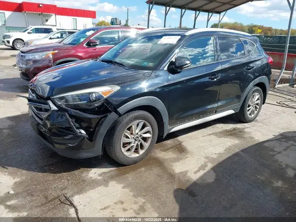 KM8J3CA44HU519180 2017 HYUNDAI TUCSON - Image 2