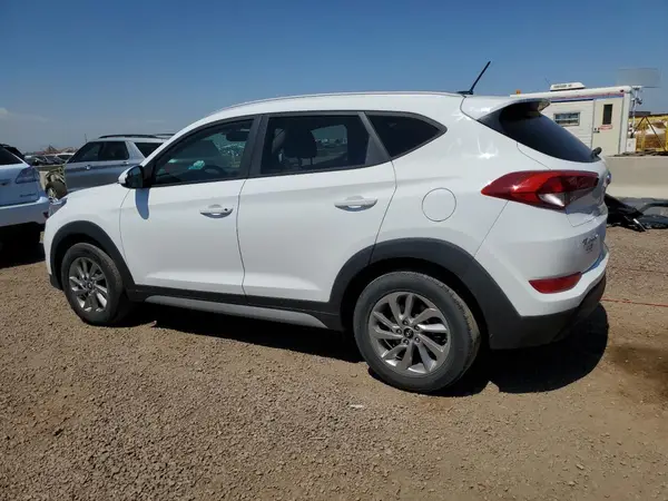 KM8J3CA44HU524332 2017 HYUNDAI TUCSON - Image 2