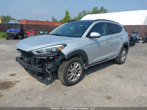 KM8J3CA44HU527733 2017 HYUNDAI TUCSON - Image 2