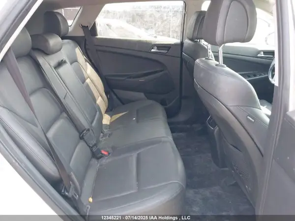 KM8J3CA44HU527733 2017 HYUNDAI TUCSON - Image 8