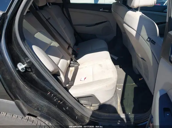 KM8J3CA44HU534729 2017 HYUNDAI TUCSON - Image 8