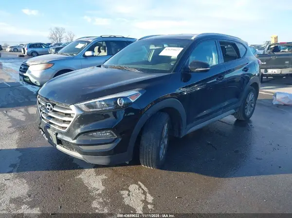 KM8J3CA44HU541339 2017 HYUNDAI TUCSON - Image 2