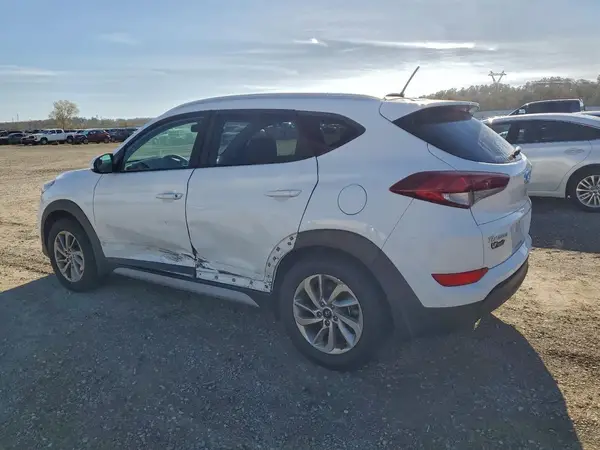 KM8J3CA44HU545424 2017 HYUNDAI TUCSON - Image 2