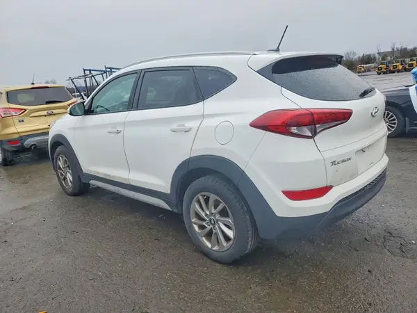 KM8J3CA44HU550462 2017 HYUNDAI TUCSON - Image 2