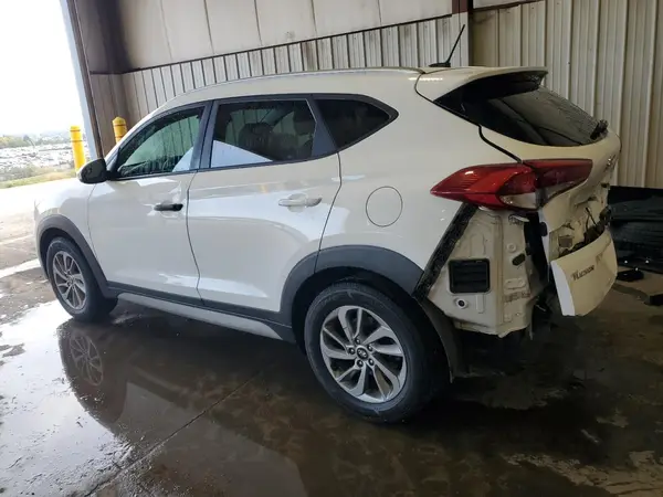 KM8J3CA44HU553989 2017 HYUNDAI TUCSON - Image 2