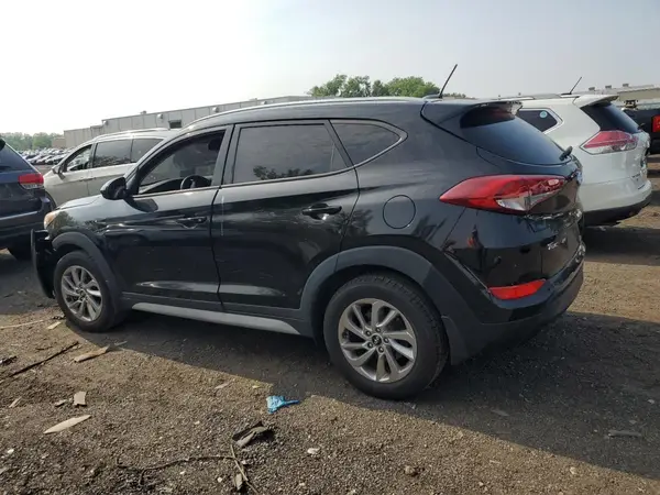 KM8J3CA44HU588726 2017 HYUNDAI TUCSON - Image 2