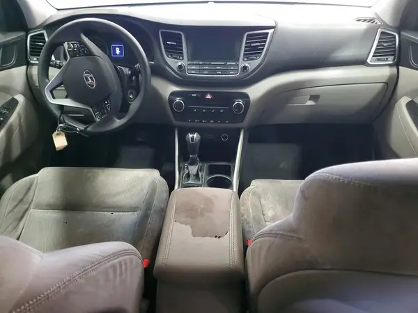 KM8J3CA44JU600928 2018 HYUNDAI TUCSON - Image 8