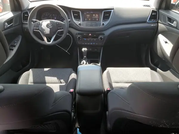 KM8J3CA44JU608852 2018 HYUNDAI TUCSON - Image 8
