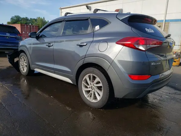 KM8J3CA44JU611363 2018 HYUNDAI TUCSON - Image 2
