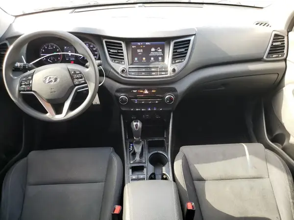 KM8J3CA44JU611363 2018 HYUNDAI TUCSON - Image 8