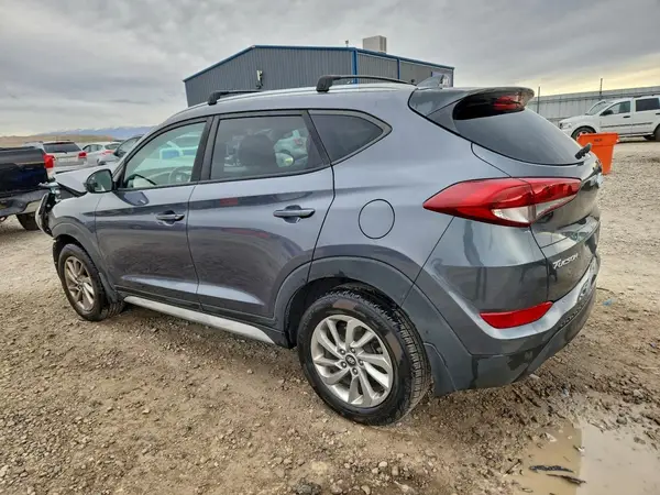 KM8J3CA44JU618412 2018 HYUNDAI TUCSON - Image 2