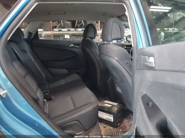 KM8J3CA44JU640443 2018 HYUNDAI TUCSON - Image 8