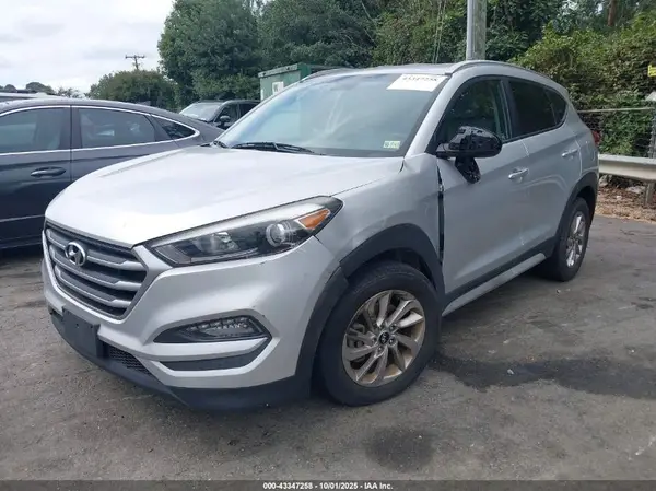 KM8J3CA44JU641947 2018 HYUNDAI TUCSON - Image 2