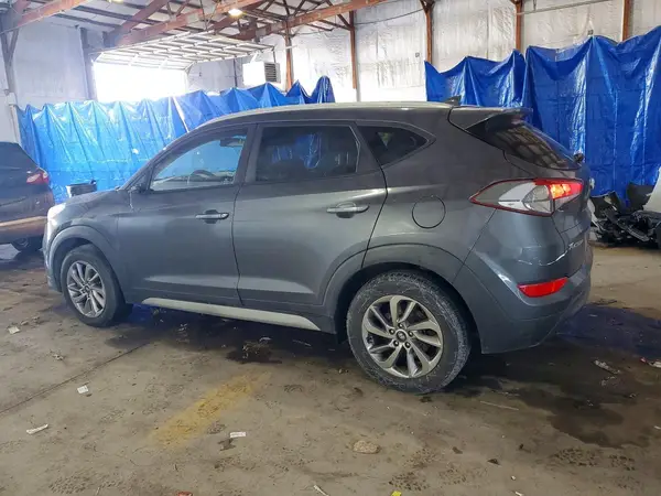 KM8J3CA44JU647781 2018 HYUNDAI TUCSON - Image 2