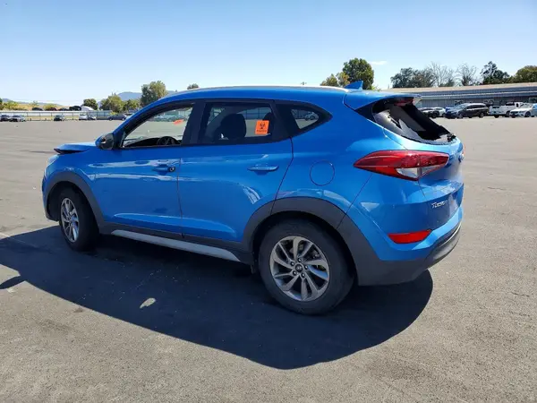 KM8J3CA44JU648588 2018 HYUNDAI TUCSON - Image 2