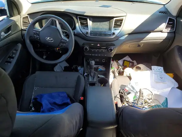 KM8J3CA44JU648588 2018 HYUNDAI TUCSON - Image 8