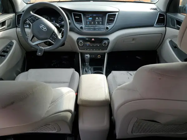 KM8J3CA44JU660188 2018 HYUNDAI TUCSON - Image 8