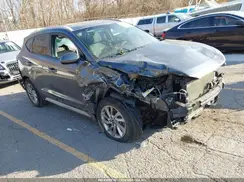 KM8J3CA44JU660868 2018 HYUNDAI TUCSON