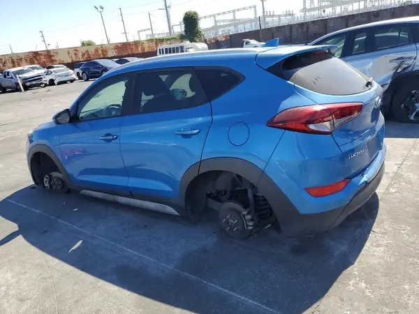 KM8J3CA44JU666430 2018 HYUNDAI TUCSON - Image 2