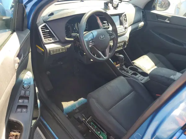 KM8J3CA44JU666430 2018 HYUNDAI TUCSON - Image 8