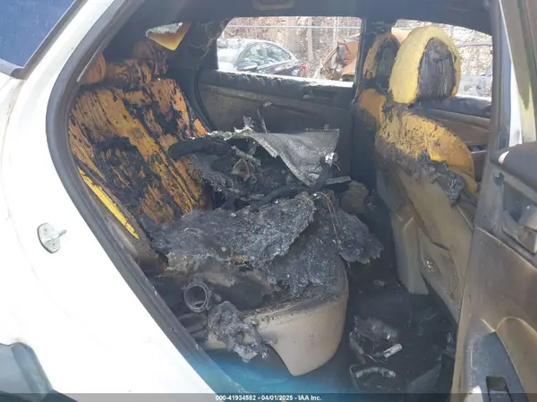 KM8J3CA44JU667772 2018 HYUNDAI TUCSON - Image 8