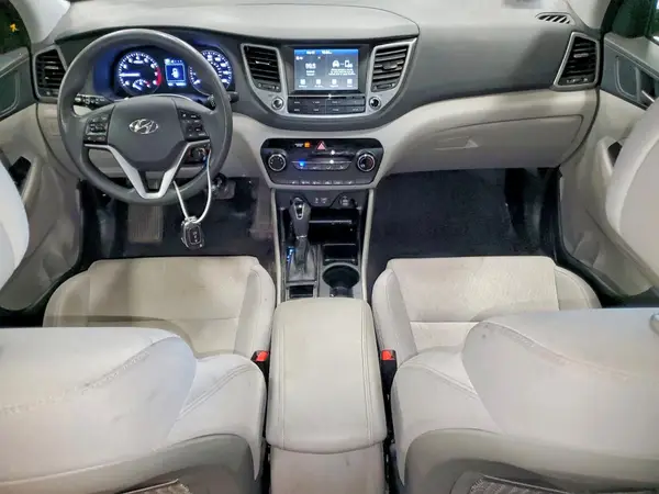 KM8J3CA44JU667917 2018 HYUNDAI TUCSON - Image 8