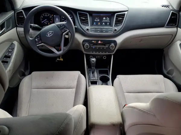 KM8J3CA44JU670641 2018 HYUNDAI TUCSON - Image 8
