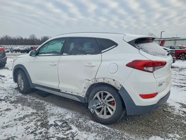 KM8J3CA44JU671417 2018 HYUNDAI TUCSON - Image 2