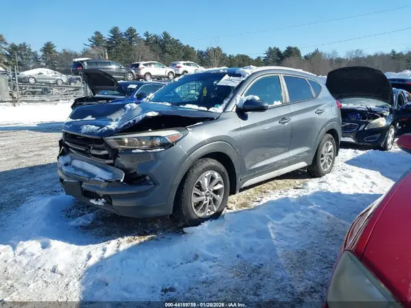 KM8J3CA44JU707610 2018 HYUNDAI TUCSON - Image 2