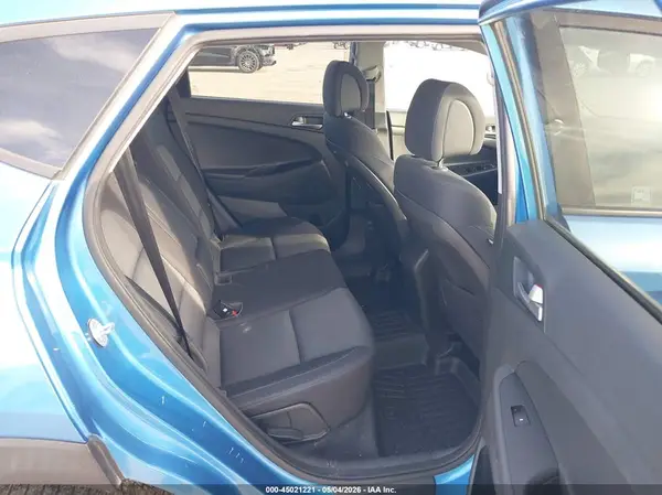 KM8J3CA44JU720051 2018 HYUNDAI TUCSON - Image 8