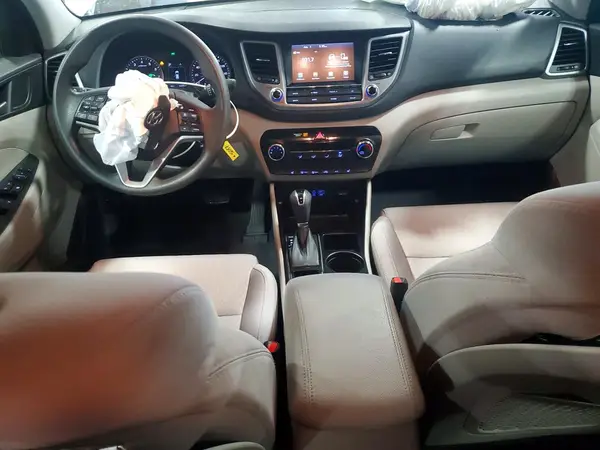KM8J3CA44JU732054 2018 HYUNDAI TUCSON - Image 8
