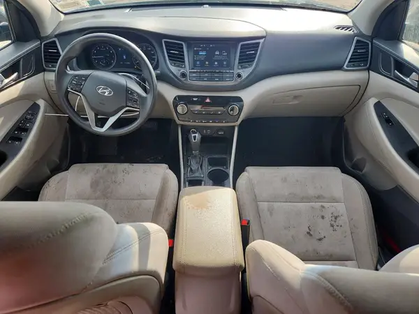 KM8J3CA44JU744950 2018 HYUNDAI TUCSON - Image 8