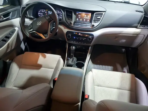 KM8J3CA44JU746987 2018 HYUNDAI TUCSON - Image 8