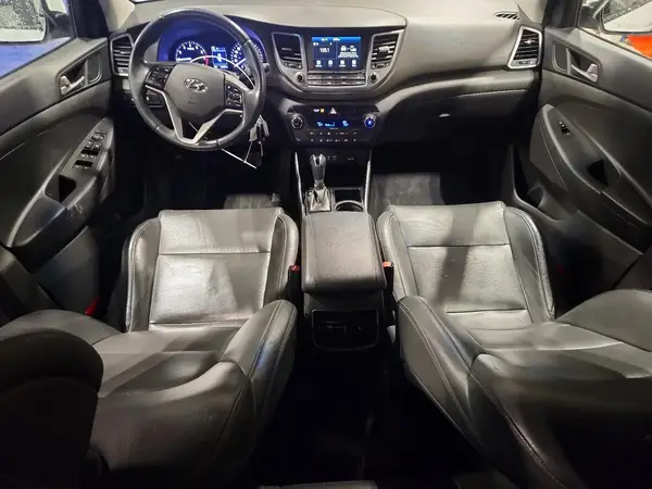 KM8J3CA44JU748187 2018 HYUNDAI TUCSON - Image 8