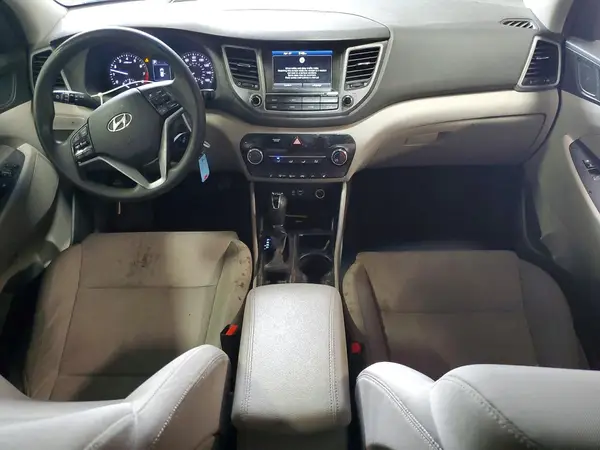 KM8J3CA44JU749386 2018 HYUNDAI TUCSON - Image 8
