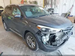 KM8J3CA44JU753681 2018 HYUNDAI TUCSON