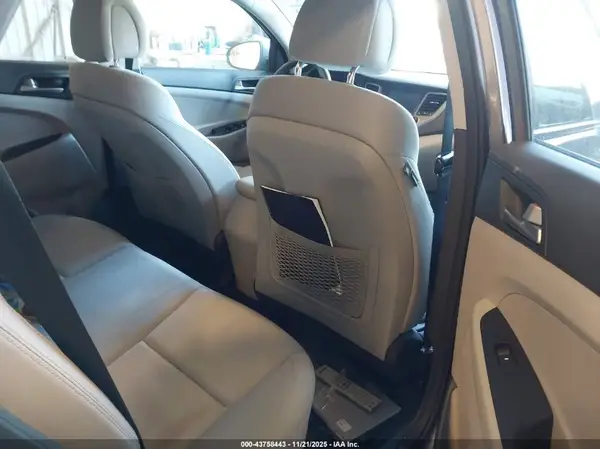 KM8J3CA44JU753681 2018 HYUNDAI TUCSON - Image 8