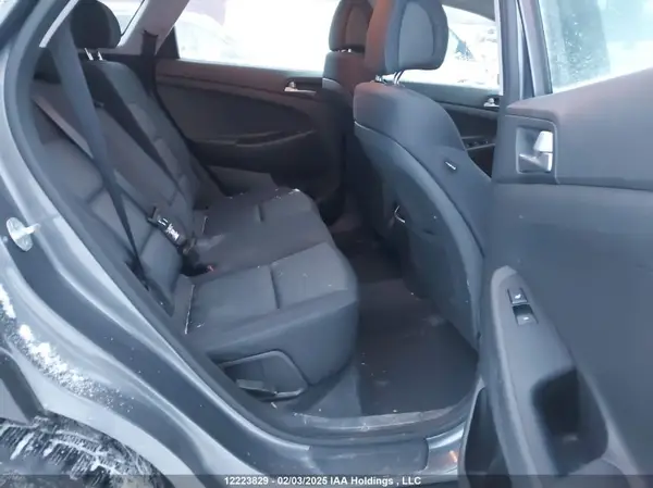 KM8J3CA44JU771114 2018 HYUNDAI TUCSON - Image 8