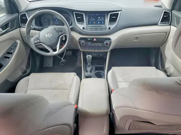 KM8J3CA44JU773039 2018 HYUNDAI TUCSON - Image 8