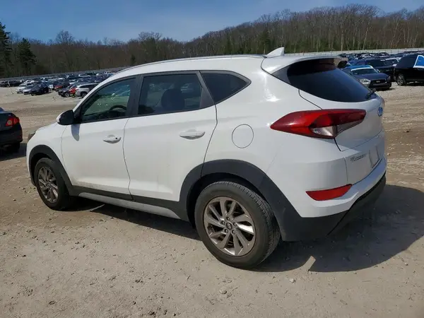 KM8J3CA44JU788284 2018 HYUNDAI TUCSON - Image 2