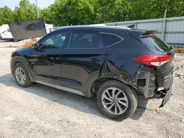 KM8J3CA44JU806072 2018 HYUNDAI TUCSON - Image 2