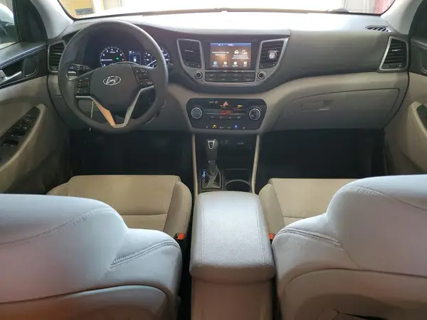 KM8J3CA44JU809604 2018 HYUNDAI TUCSON - Image 8