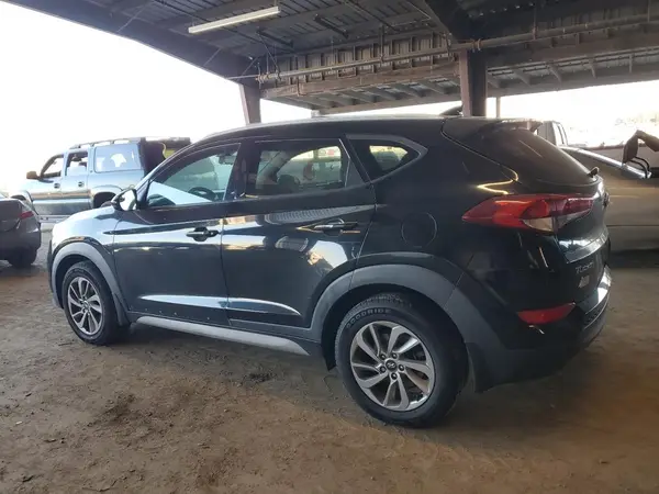 KM8J3CA44JU814480 2018 HYUNDAI TUCSON - Image 2