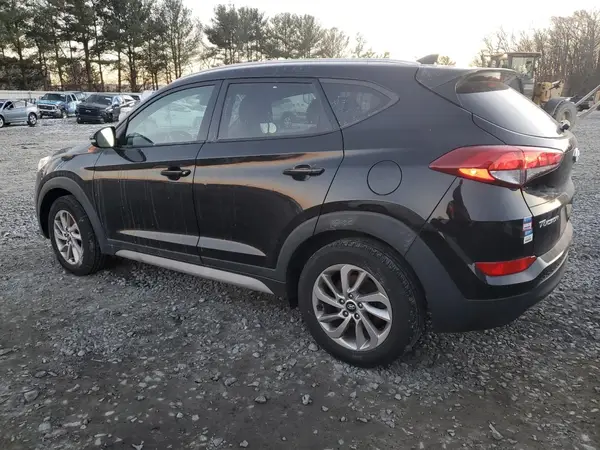 KM8J3CA44JU830758 2018 HYUNDAI TUCSON - Image 2